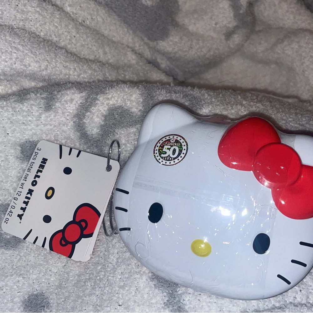 Hello kitty Christmas lip smackers w tin